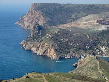 Предлагаю девушке комнату в Севастополе - qm1l9KiqkMs.jpg